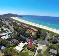 BARRELS AT BOOMERANG - Accommodation Sunshine Coast