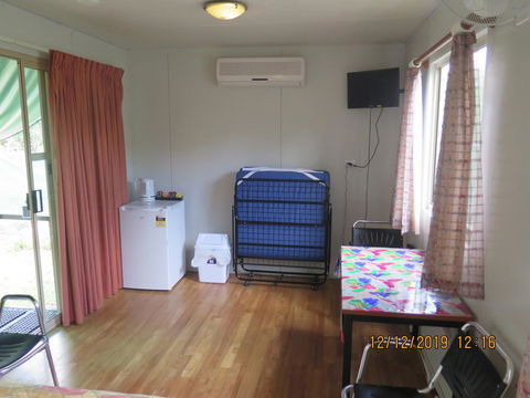 Batchelor Holiday Park - Accommodation Sunshine Coast 0