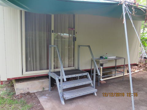 Batchelor Holiday Park - Accommodation Sunshine Coast 2