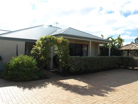 Baudins Of Busselton Bed And Breakfast - Accommodation Sunshine Coast 3