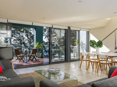 Bay Breeze (By Jervis Bay Rentals) - Accommodation Sunshine Coast 3