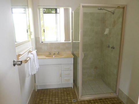 Bayshores Apartment Hervey Bay - Accommodation Sunshine Coast 3
