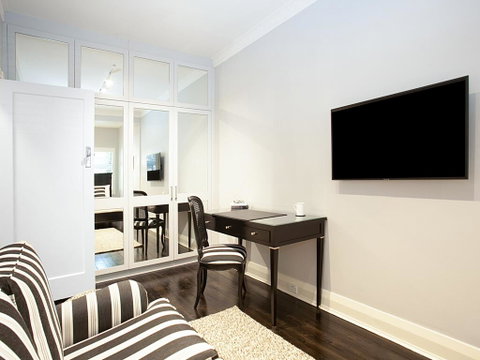 BAYSIDE RETREAT-hosted By:L'Abode Accommodation - Accommodation Sunshine Coast 1