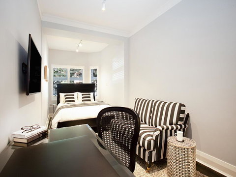 BAYSIDE RETREAT-hosted By:L'Abode Accommodation - Accommodation Sunshine Coast 2