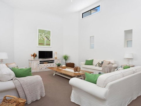 Beach 'Shac' On Parkway - Accommodation Sunshine Coast 1