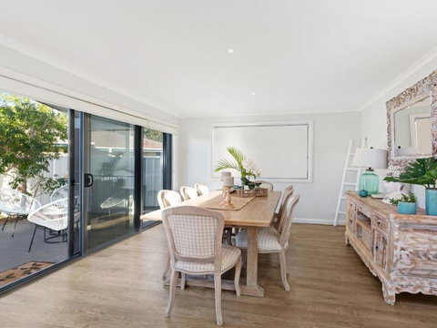 Beach 'Shac' On Parkway - Accommodation Sunshine Coast 3