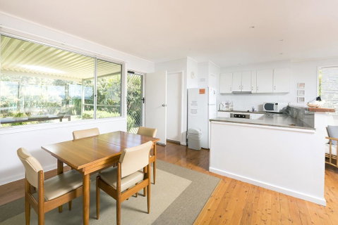 Beach Cottage, Forster - Accommodation Sunshine Coast 3