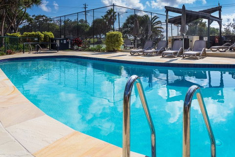 Beach Escape (unit 8 Beach Breakers) - Accommodation Sunshine Coast 0