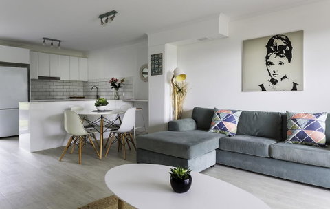 Beach Escape (unit 8 Beach Breakers) - Accommodation Sunshine Coast 1