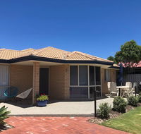 Beach House by the bay - Accommodation Sunshine Coast