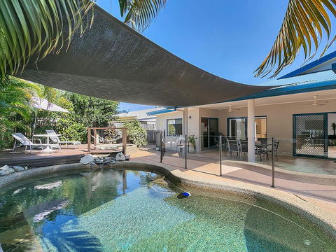 Beachcomber Trinity Beach - Accommodation Sunshine Coast 0