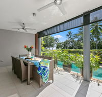 Beachfront Apartment with Ocean Views - Accommodation Sunshine Coast