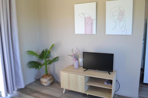 Rio Rita Ocean View Apartments - Accommodation Sunshine Coast 2