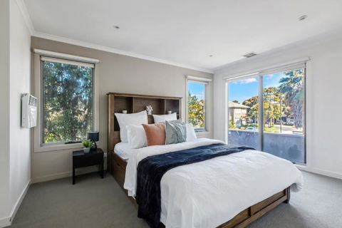 Ringtail Retreat - Contemporary Family Comforts - Accommodation Sunshine Coast 2
