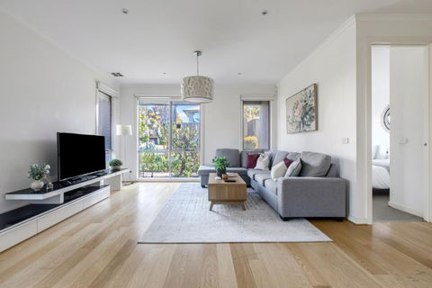 Ringtail Retreat - Contemporary Family Comforts - Accommodation Sunshine Coast 0