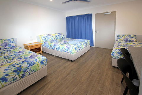 Reef Gardens Motel - Accommodation Sunshine Coast 0