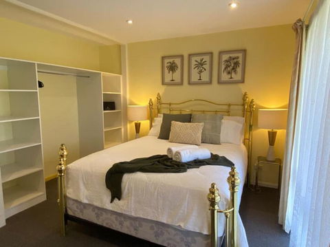 Reel & Relax: 3BR Beach House - Fish, Swim, Surf - Accommodation Sunshine Coast 2