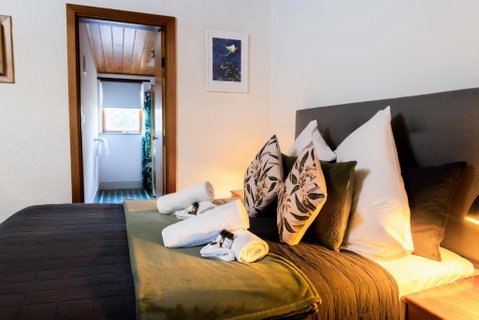 Reillys Wines Heritage Cottages - Accommodation Sunshine Coast 3