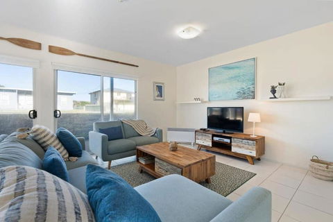 Relax At Middleton - No Linen Included - Pets Negotiable - Wi-Fi - Accommodation Sunshine Coast 2