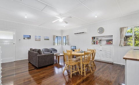Relax On Rickman - Accommodation Sunshine Coast 2