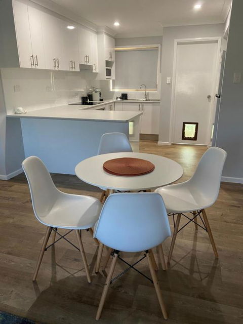 Relax On Ross - Accommodation Sunshine Coast 0