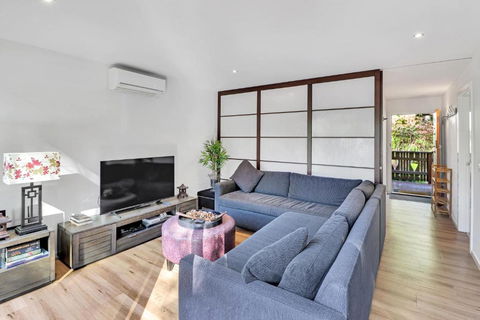 Ren Basera - Accommodation Sunshine Coast 2