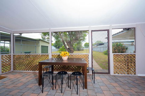 Renovated Little Cottage Aberdare Hunter Valley - Accommodation Sunshine Coast 3