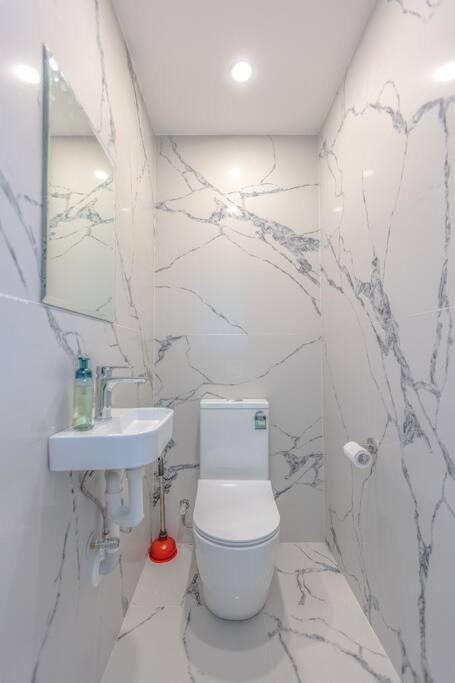 Renovated Vocation Home In Concord - Accommodation Sunshine Coast 3