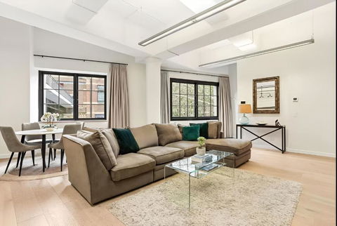 Renovated Warehouse Conversion In Heart Of Sydney - Accommodation Sunshine Coast 2