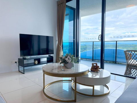 Resort-Style Apartment Near Harbour Town - Accommodation Sunshine Coast 2