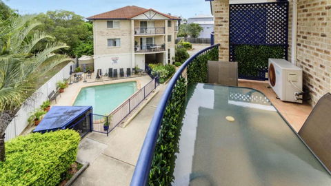Resort Style Unit Across From The Water - Accommodation Sunshine Coast 0