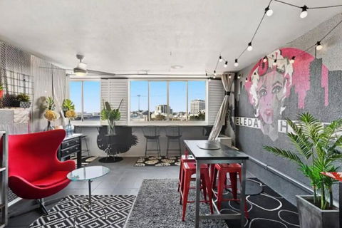 Retro Chic Vibes, Tropical Pool & Prime Location - Accommodation Sunshine Coast 0