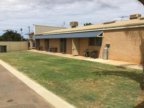 Rhodeside Lodge - Accommodation Sunshine Coast 1