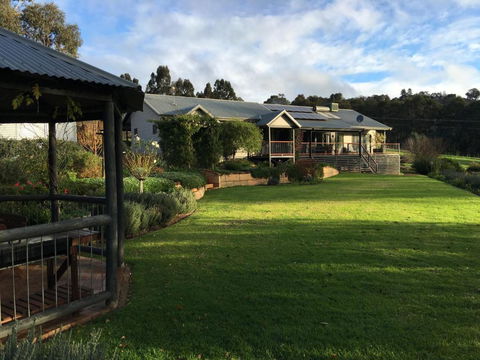 Rickaty On Blackwood - Accommodation Sunshine Coast 0