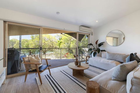 Riverfront Luxury, Poolside, Near Hastings - Accommodation Sunshine Coast 2