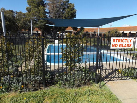 Rivergum Motel - Accommodation Sunshine Coast 3