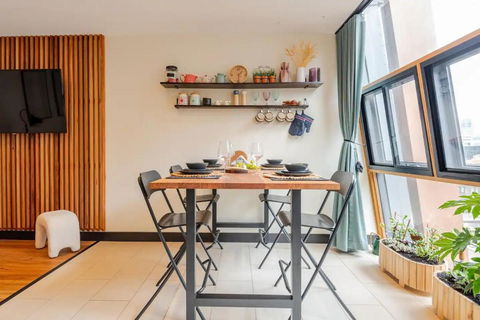 Riverside Apartment Melbourne CBD - Accommodation Sunshine Coast 2