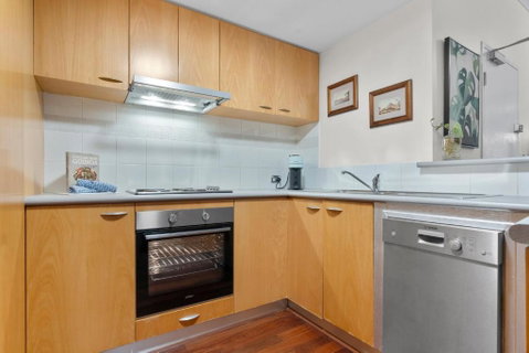 Riverside Panorama Suite Spectacular City Living - Accommodation Sunshine Coast 3