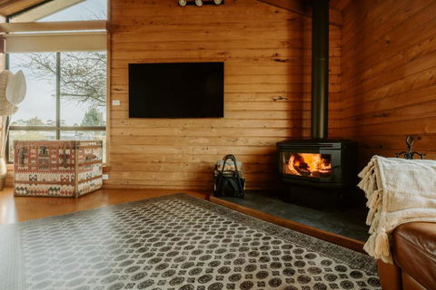 Riverview Retreat - Accommodation Sunshine Coast 0