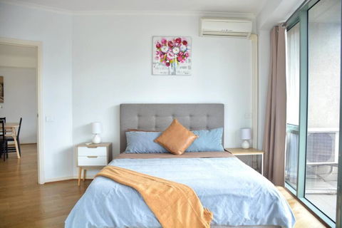 RiverView Spacious 3BR2Bath2Car WifiPoolGym Crown - Accommodation Sunshine Coast 1