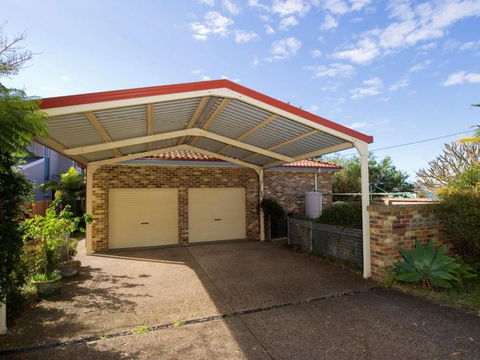 Salamander Beach Front - Accommodation Sunshine Coast 2