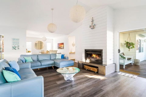 Ryze N Shine I Private Properties - Accommodation Sunshine Coast 1