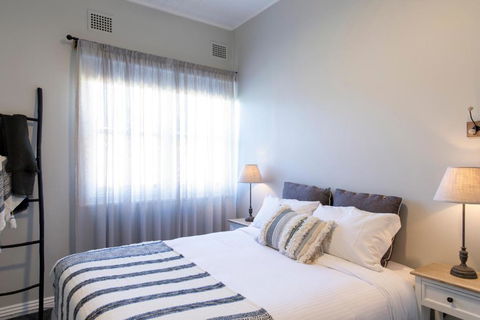 Robertson Public House And Kitchen - Accommodation Sunshine Coast 2