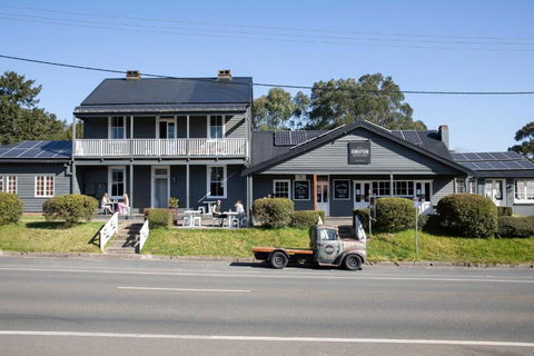 Robertson Public House And Kitchen - Accommodation Sunshine Coast 0