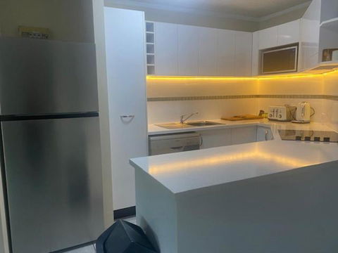 ROOFTOP APARTMENT AT MARINA TERRACES - Accommodation Sunshine Coast 2