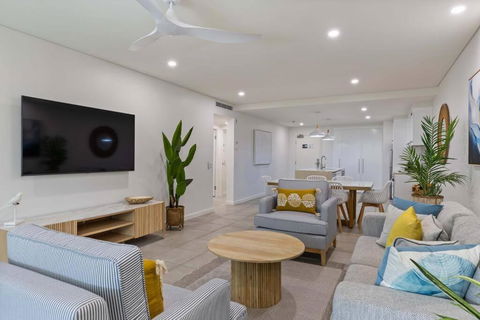Rooftop Resort Oasis At Temple With Spa - Accommodation Sunshine Coast 2