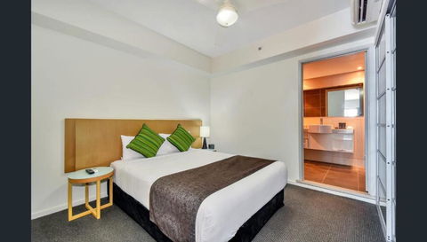 Room With Kitchen At Pandanus - Accommodation Sunshine Coast 2