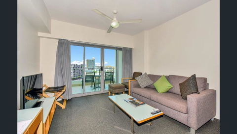 Room With Kitchen At Pandanus - Accommodation Sunshine Coast 3