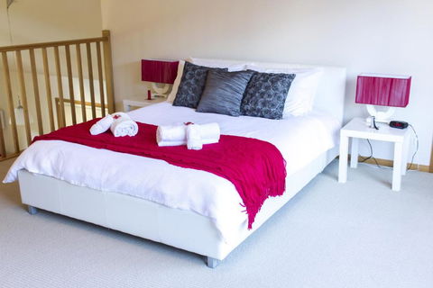Roosters Rest - Accommodation Sunshine Coast 2