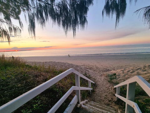 Rosalynda- Luxury Beachfront 3 BR Townhouse - Accommodation Sunshine Coast 0